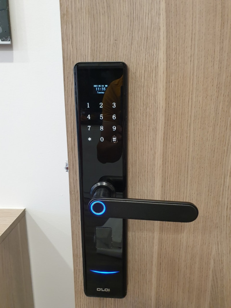 Khóa cửa mật khẩu còn đa dạng tính năng như mở bằng vân tay, thẻ từ, chìa cơ,...