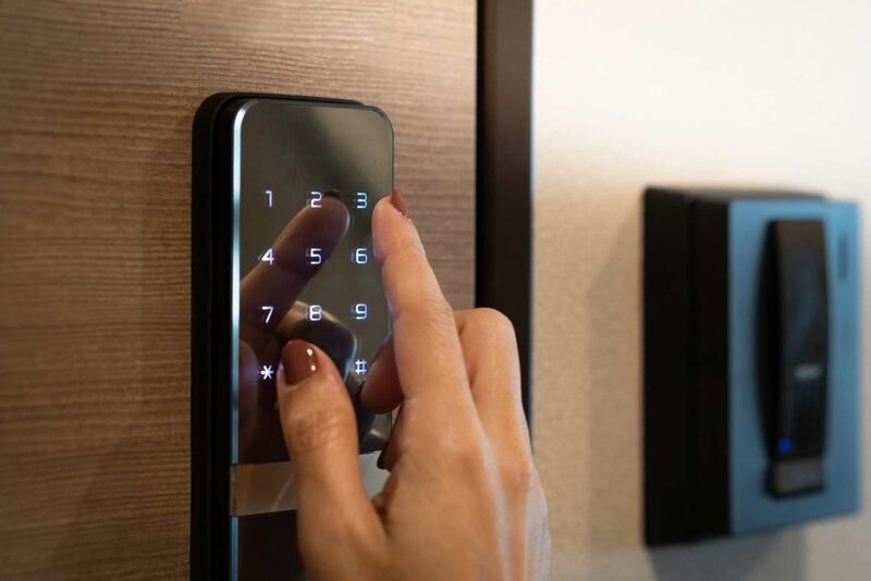 Chỉ cần 3 bước cơ bản để mở cửa bằng khóa mật mã 