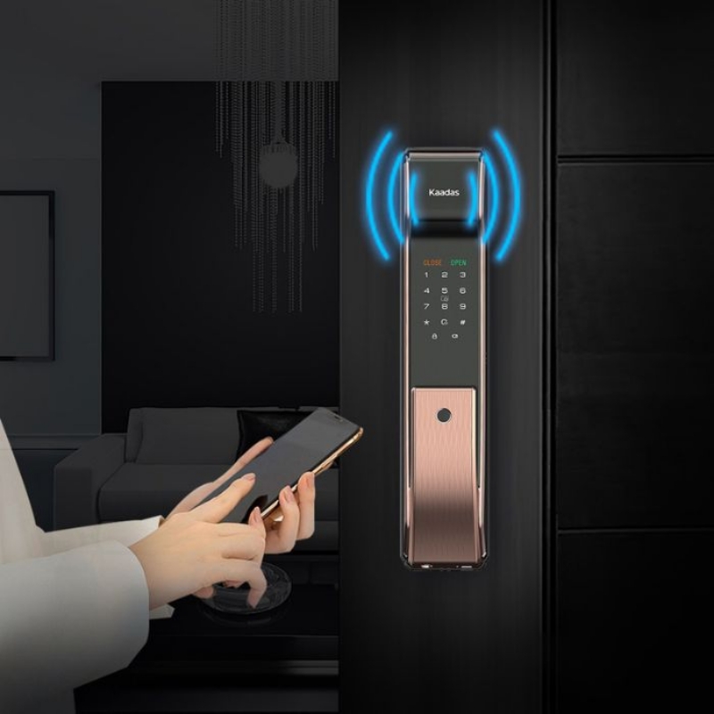 Top 5 Cách Mở Khoá Cửa Thông Minh Hiện Đại, Mới Nhất 2026 Khoá vân tay kết nối Wifi/Bluetooth giúp quản lý ra vào hiệu quả thông qua điện thoại