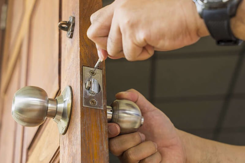 Hướng dẫn cách chọn khóa cửa thông minh phù hợp với mọi gia đình