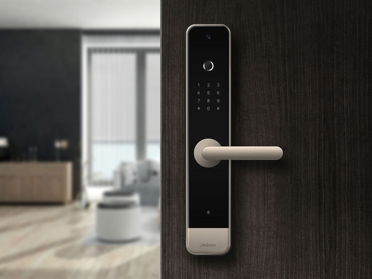 Cách vệ sinh khóa cửa điện tử đơn giản, nhanh chóng tại nhà