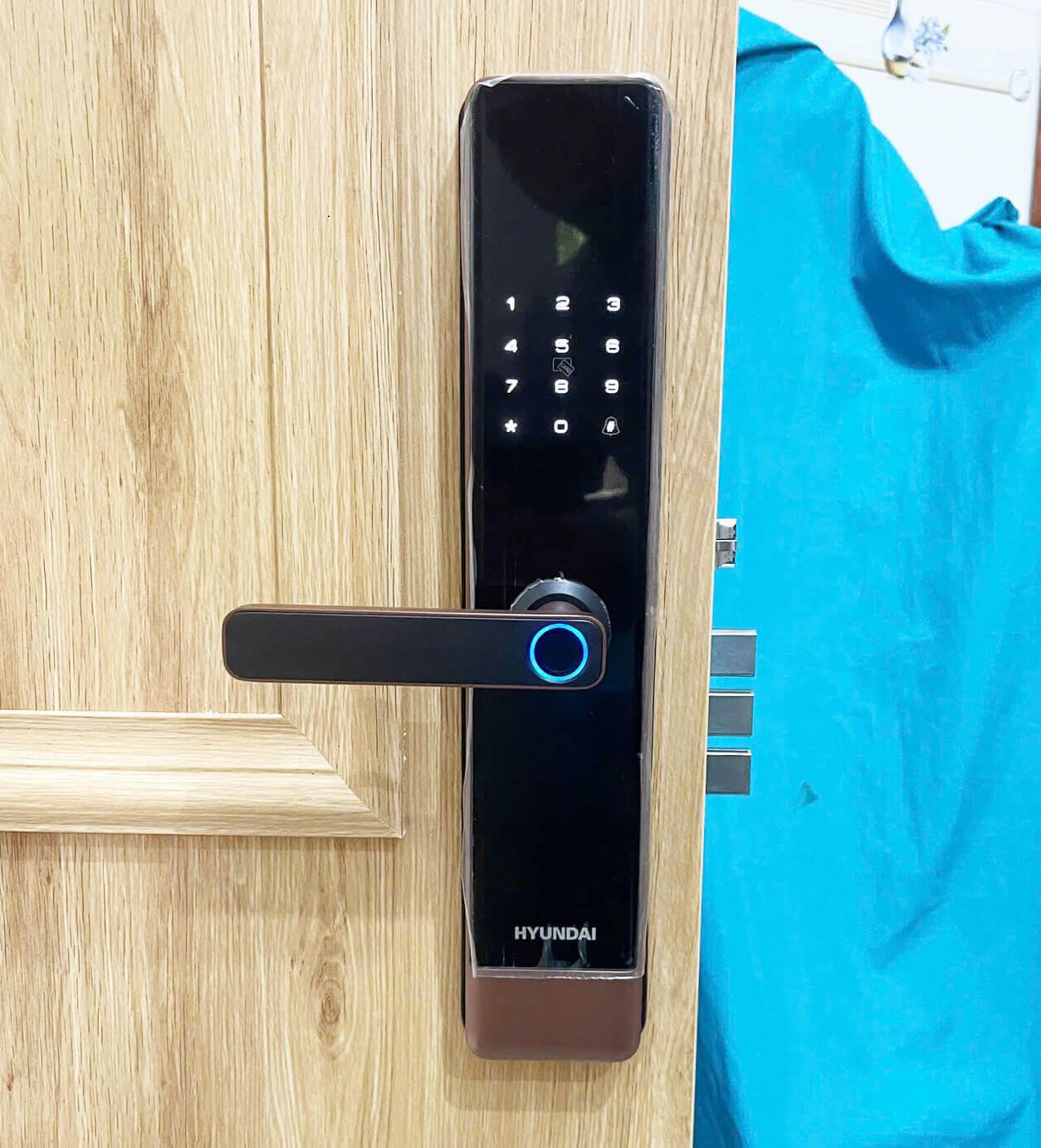 Khóa điện tử Hyundai Smart Lock Hàn Quốc – Giá Tốt, Miễn Phí Lắp Đặt